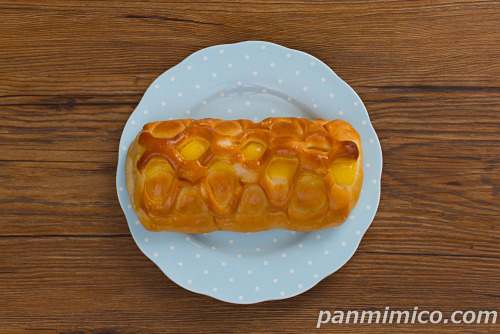 カスタードクリームロール【ヤマザキ】上