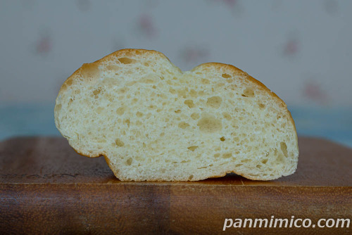 牛乳ロール　4個入【Pasco】断面