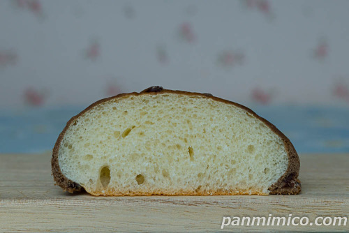 2種のメロンパン（チョコとバナナ風味）【ヤマザキ】断面チョコ