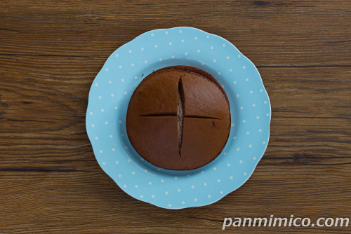 ミルクココア風味　ダブルクリ－ムサンド【ファミリーマート】上