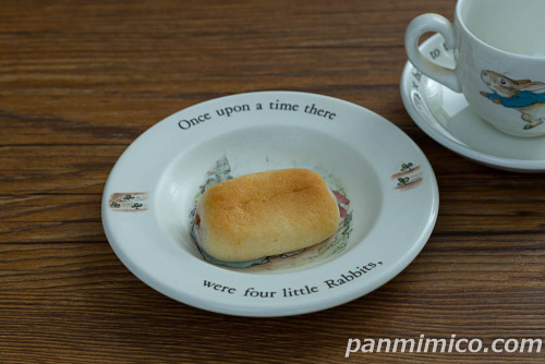 いちごジャムコッペ【ファミリーマート】斜め