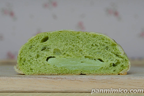 冷やしてもおいしいクラウンメロンパン【第一パン】断面