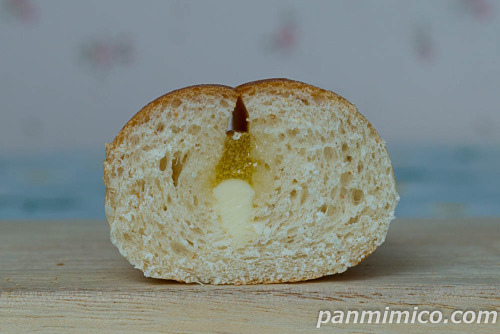 ベーグルサンド パイン＆チーズ【Pasco】断面