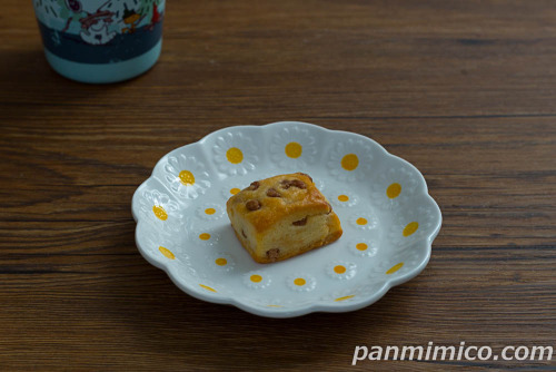 生スコーン6個入（キャラメル）【ファミリーマート】斜め