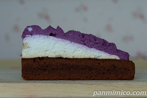 さつまいもと紫いものケーキ【ヤマザキ】断面