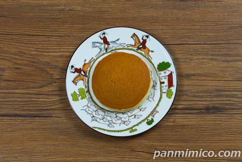 ふわもち食感のホットケーキサンド（つぶあん＆マスカルポーネ風味クリーム）【ヤマザキ】上から撮った写真