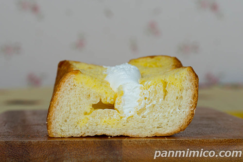 生デニッシュフレンチトースト【ヤマザキ】断面の写真