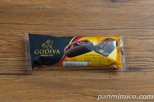 GODIVA　ショコラロール　チョコチップ＆アーモンド【ローソン】パッケージの写真