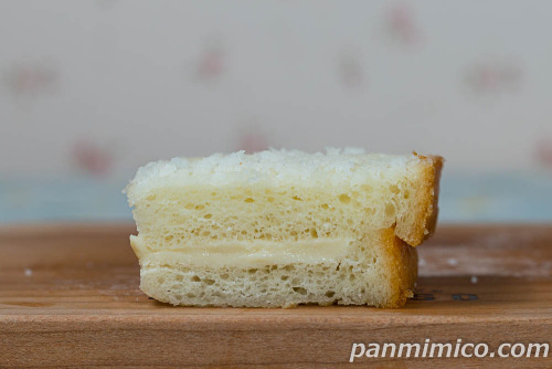 バナナシュガーサンド2個入【Pasco】断面の写真