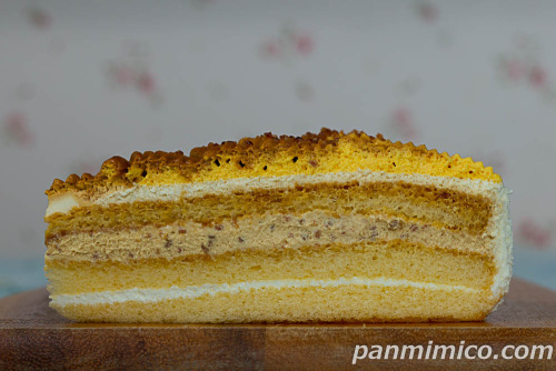 クレームブリュレ風味ケーキ（2個入）【ヤマザキ】断面の写真