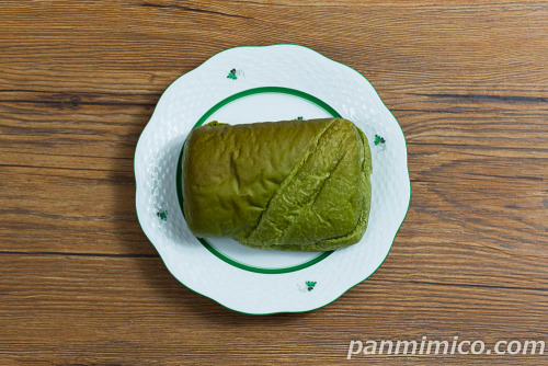 宇治抹茶デニッシュ（つぶあん＆宇治抹茶入りあん）【ヤマザキ】上から撮った写真