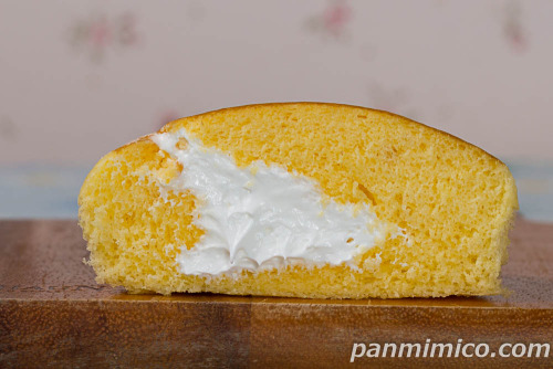 国産小麦 北海道牛乳生スフレ【Pasco】断面の写真