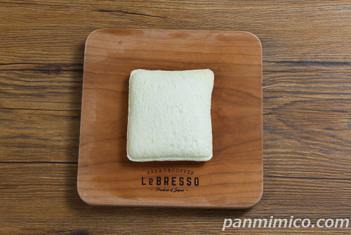 生すなっくさんど（粒ぴーなっつ）【フジパン】上から撮った写真