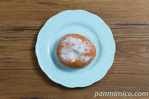 カスタード＆ホイップドーナツ【Pasco】上から撮った写真