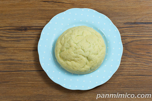 生めろんぱん クラウンメロン【フジパン】上から撮った写真