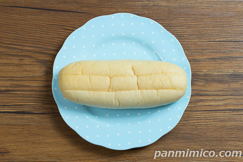 白いダブルサンド（メロンジャム＆メロンホイップ）【ヤマザキ】上から撮った写真