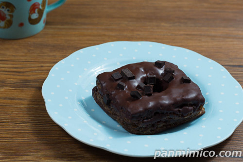 生チョコドーワッツ【ヤマザキ】斜めから撮った写真