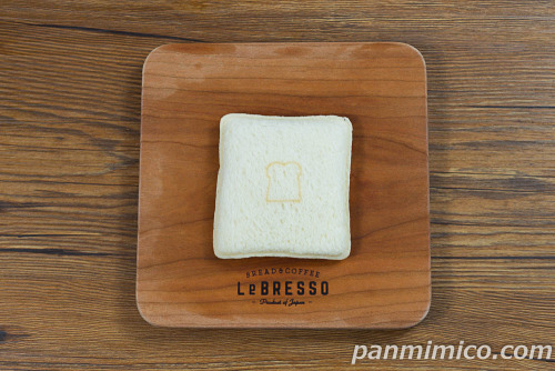 ランチパック(マロンあん&チョコホイップと小倉あん&抹茶ホイップ)【ヤマザキ】上から撮った写真