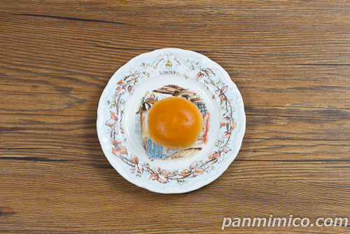 ミニクリームパン5個入【ファミリーマート】上から撮った写真