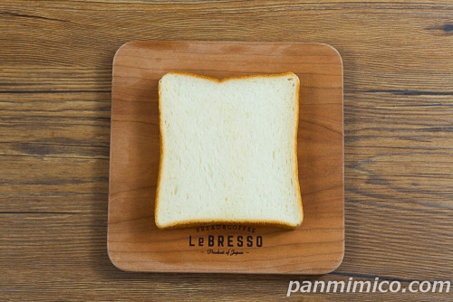 ７Ｐ　うるもち食パン　５枚入【セブンイレブン】上から撮った写真