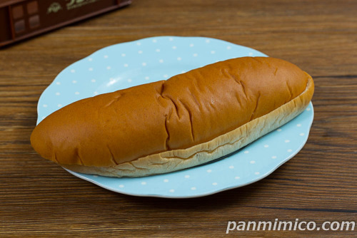 きなこコッペ【フジパン】斜めから撮った写真