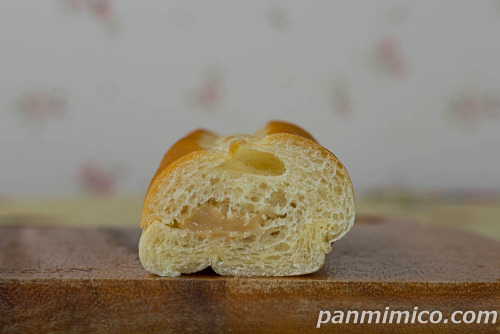 ロングスティック ミルクティー【フジパン】断面の写真