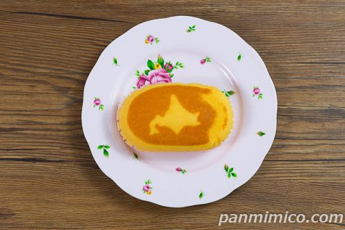 北海道チーズ蒸しケーキ（メロン）【ヤマザキ】上から撮った写真