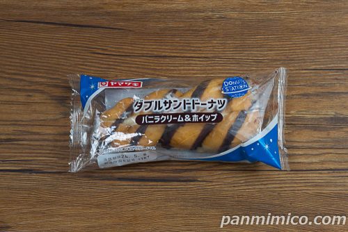 ダブルサンドドーナツ(バニラクリーム&ホイップ)【ヤマザキ】パッケージの写真