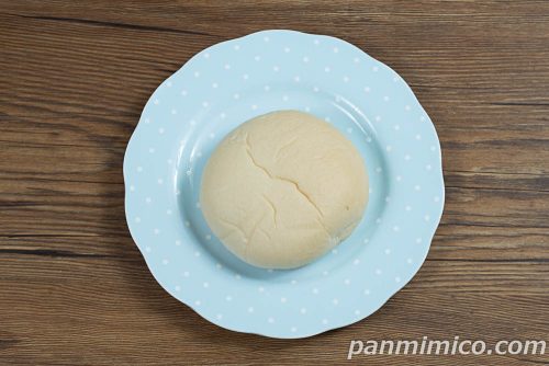 北海道生クリームのミルククリームパン【第一パン】上から撮った写真