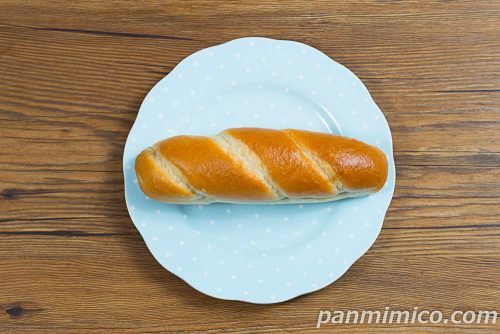 国産小麦 ずっしりつぶあん＆抹茶フランス【Pasco】上から撮った写真