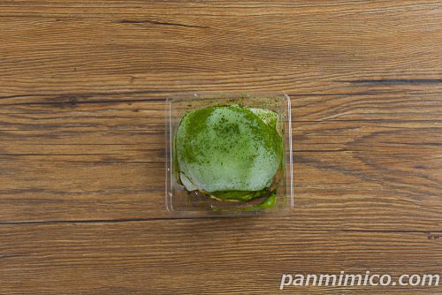 Uchi Café×森半　濃いお抹茶大福みたいなパンケーキ【ローソン】上から撮った写真