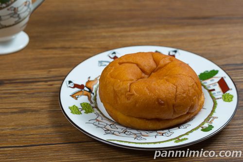 もっちあんドーナツ【ヤマザキ】斜めから撮った写真