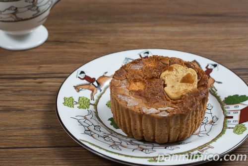 フロランタンシフォンケーキ【ヤマザキ】斜めから撮った写真