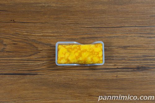 ファミマ・ザ・クレープ　羽二重餅【ファミリーマート】上から撮った写真