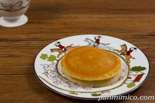 もったいないバナナのパンケーキ【Pasco】斜めから撮った写真