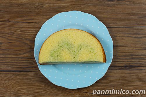 ダブルメロンクリームサンドケーキ【ヤマザキ】上から撮った写真