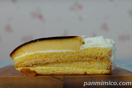 プリンショートケーキ（2個入）【ヤマザキ】断面の写真