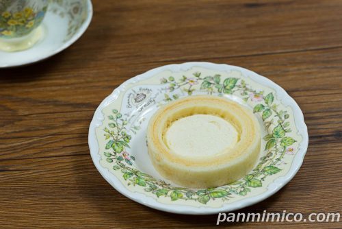 生バウムクーヘン（ネクターミックス）【不二家】斜めから撮った写真