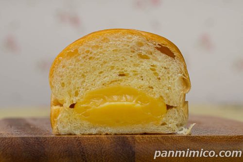 トロペジェンヌ【YKベーキングカンパニー】断面の写真