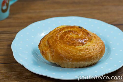 パン・オ・レザン【Pasco】斜めから撮った写真