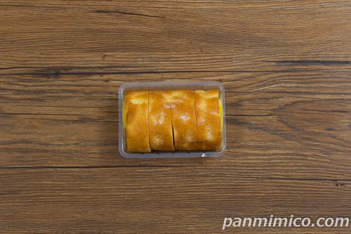 ふんわりとした卵のシフォンロール（北海道産牛乳使用）4枚入【ヤマザキ】上から撮った写真
