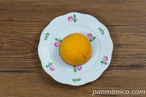 ペコちゃんのパフケーキ ペコパフ（ネクターピーチクリーム）【不二家】上から撮った写真