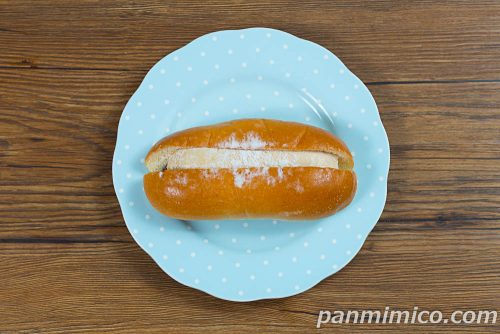 アーモンドチョコクリームロール【ヤマザキ】上から撮った写真