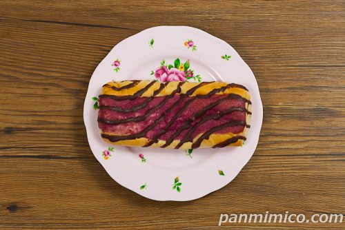 芋いもヨンミー【YKベーキングカンパニー】上から撮った写真