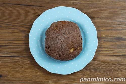 じゅわサクっ！デニッシュメロンパン　チョコ【ローソン】上から撮った写真