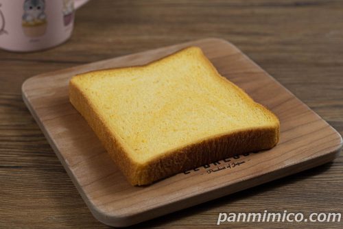 野菜と果物の食パン【Pasco】上から撮った写真