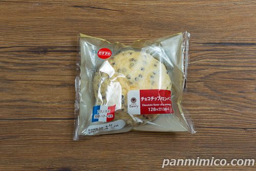 チョコチップメロンパン【ファミリーマート】パッケージの写真