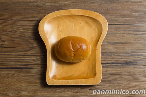 ルヴァンカスタードクリームロール(4個入)【ヤマザキ】上から撮った写真