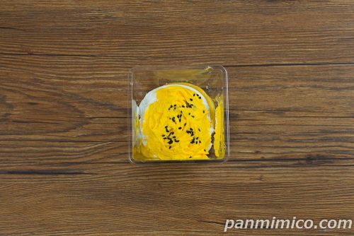 Uchi Café×おいもやさん興伸 おいもんぶらんパンケーキ【ローソン】上から撮った写真