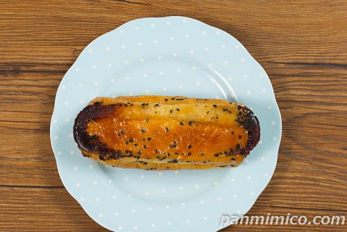 おいもとあんこのクイニーアマン【ヤマザキ】上から撮った写真